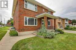 587 LAMBTON STREET | London Ontario | Slide Image Three