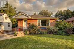 42 GRAHAM CRESCENT | London Ontario | Slide Image Two