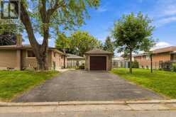 1006 APACHE ROAD | London Ontario | Slide Image Seven