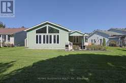 353 SHANNON BOULEVARD | Grand Bend Ontario | Slide Image Thirty-eight