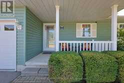 353 SHANNON BOULEVARD | Grand Bend Ontario | Slide Image Nine