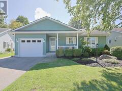 353 SHANNON BOULEVARD Grand Bend Ontario, N0M 1T0