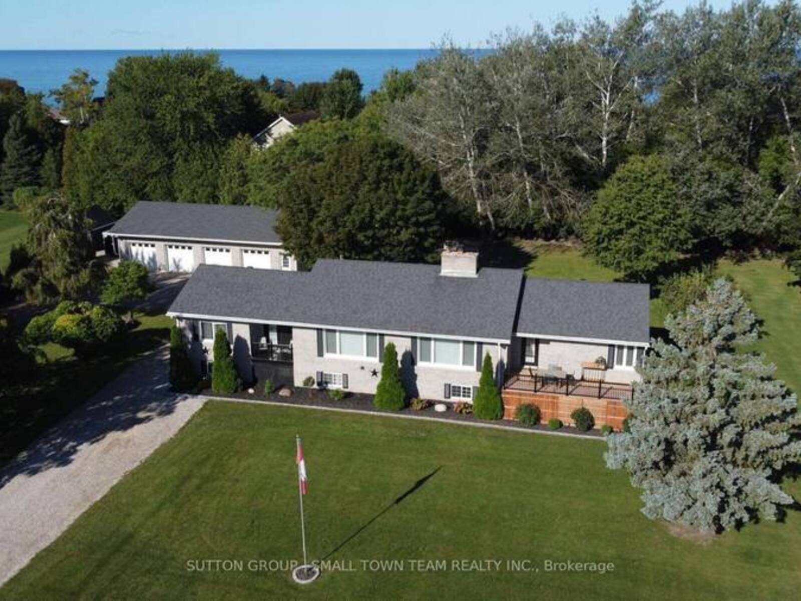 72213 BLUEWATER HIGHWAY, Bluewater, Ontario N0M 1N0
