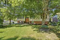 1 QUEEN ANNE CIRCLE | London Ontario | Slide Image Fifty