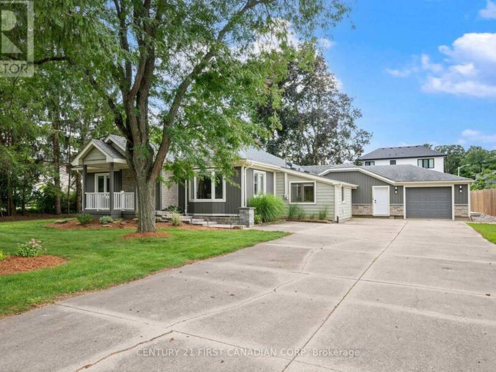 22697 ADELAIDE ROAD, Mount Brydges, Ontario N0L 1W0