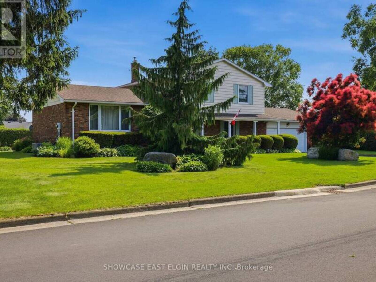 10 MOORE AVENUE, Aylmer, Ontario N5H 2W8