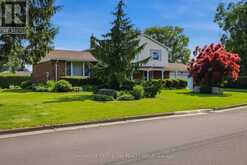 10 MOORE AVENUE | Aylmer Ontario | Slide Image One