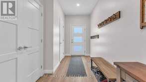 25 - 17 NICHOLSON STREET | Lucan Biddulph Ontario | Slide Image Two