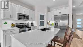 25 - 17 NICHOLSON STREET | Lucan Biddulph Ontario | Slide Image Five