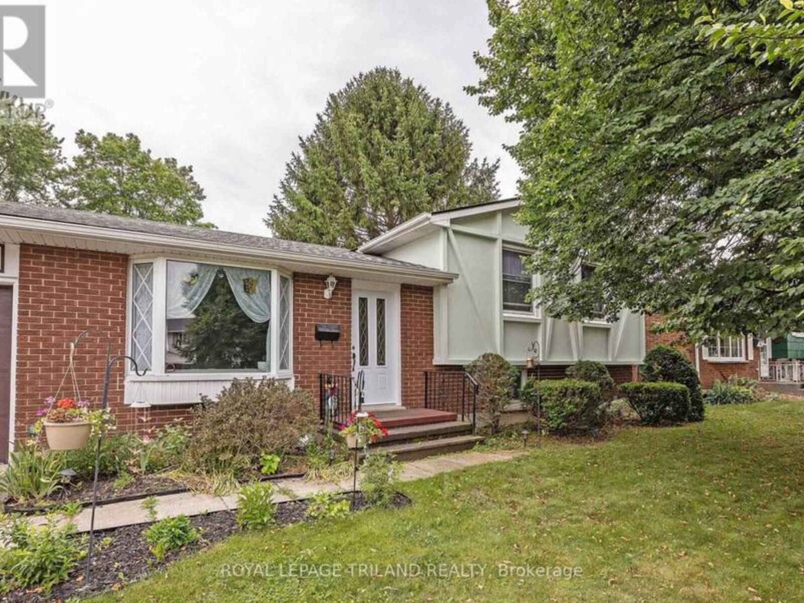 15 CONFEDERATION DRIVE, St. Thomas, Ontario N5P 3P1