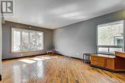 2 ERIE AVENUE | London Ontario | Slide Image Twelve