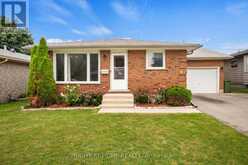 7 RAVEN AVENUE | St. Thomas Ontario | Slide Image Two