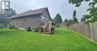 11 - 1 VINEDEN DRIVE | St. Thomas Ontario | Slide Image Two