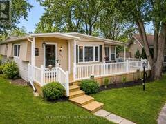 131 SUNNINGDALE PLACE Grand Bend Ontario, N0M 1T0