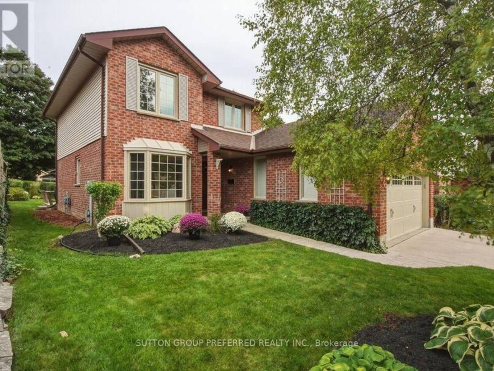 668 COUNTRY CLUB DRIVE, London, Ontario N6C 5R1