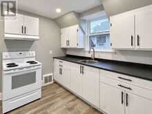 31 MYRTLE STREET | St. Thomas Ontario | Slide Image Nine