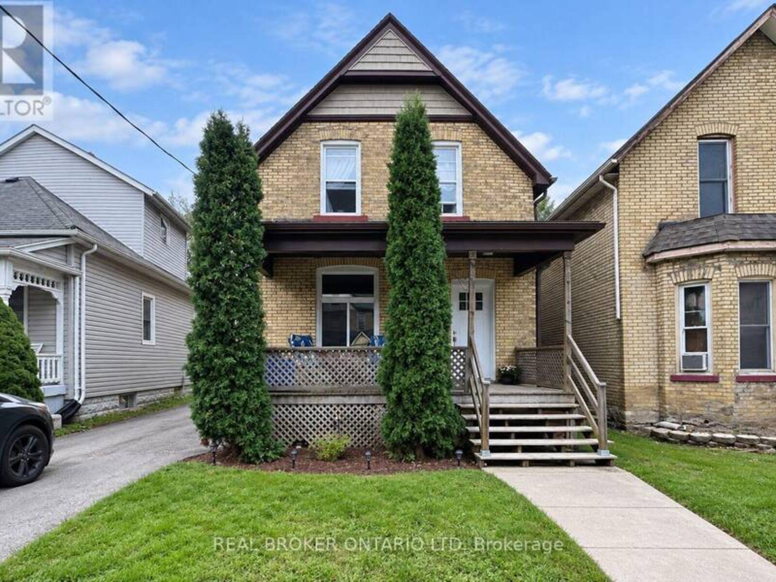 31 MYRTLE STREET, St. Thomas, Ontario N5R 2E6