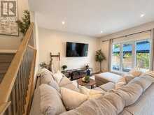 22 QUEENSWAY DRIVE | Strathroy-Caradoc Ontario | Slide Image Four