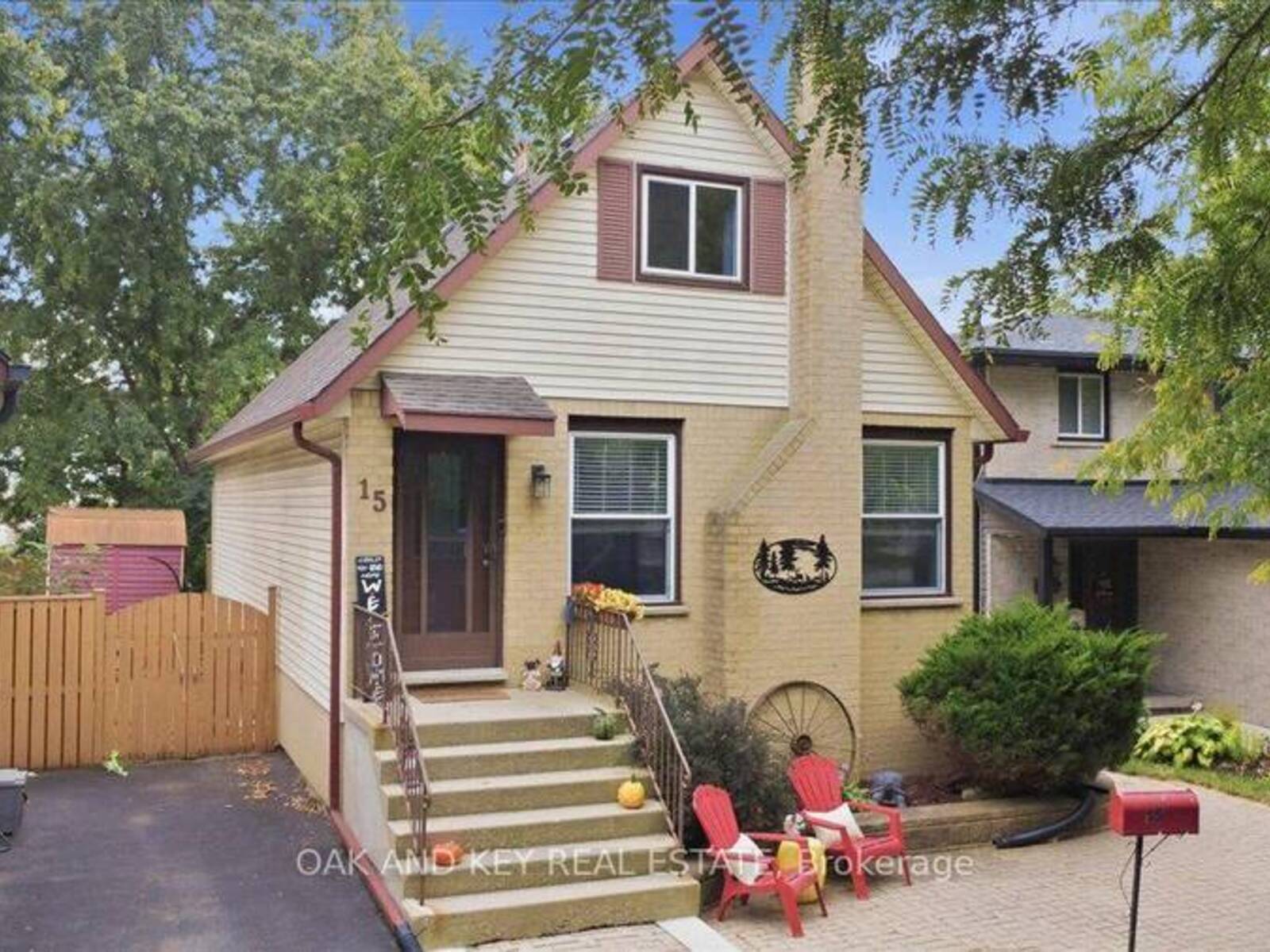 15 CHANCTON CRESCENT, London, Ontario N6E 2Y5