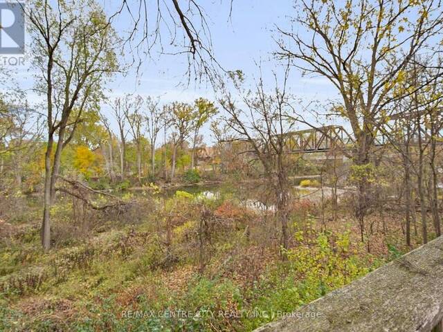 2 SAUNBY STREET London Ontario, N6G 1A1 - 6 Bedrooms Waterfront Home For sale