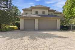 7 OLD OAK LANE | London Ontario | Slide Image Forty