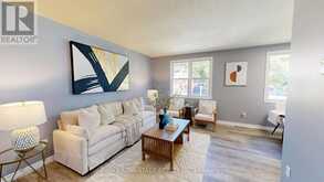 9 CAMELOT CRESCENT | London Ontario | Slide Image One