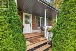 533 CRUMLIN SIDE ROAD | London Ontario | Slide Image Nine