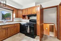 1260 VICTORIA DRIVE | London Ontario | Slide Image Thirteen