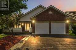 93 MCTAGGART COURT | London Ontario | Slide Image Three