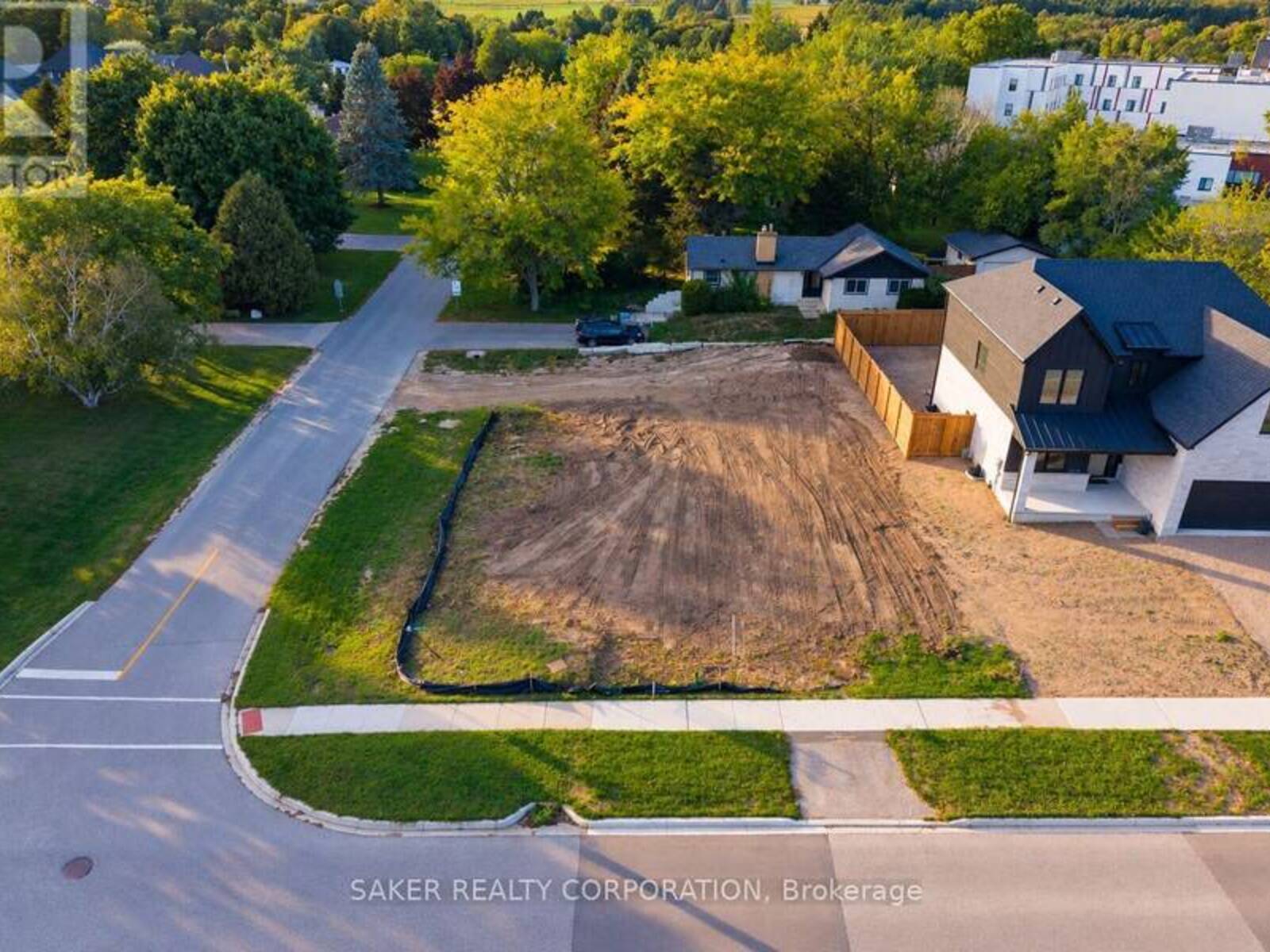 10056 OXBOW DRIVE, Komoka, Ontario N0L 1R0