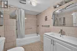 15 GARLAND CRESCENT | London Ontario | Slide Image Fifteen