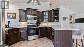 3 COTTONWOOD DRIVE | St. Thomas Ontario | Slide Image Twelve