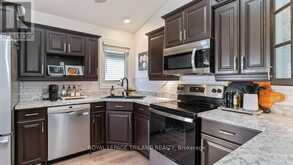 3 COTTONWOOD DRIVE | St. Thomas Ontario | Slide Image Thirteen