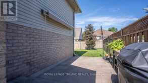 3 COTTONWOOD DRIVE | St. Thomas Ontario | Slide Image Thirty-one