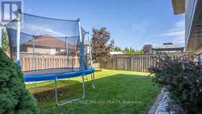 3 COTTONWOOD DRIVE | St. Thomas Ontario | Slide Image Thirty-three