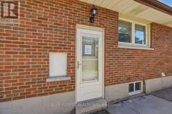 407 VERMONT AVENUE | London Ontario | Slide Image Forty-three