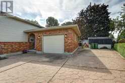 24 ERINLEA DRIVE | St. Thomas Ontario | Slide Image Four