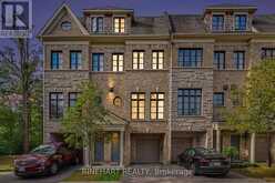 2082 QUEENSBOROUGH GATE | Mississauga Ontario | Slide Image Two