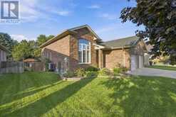 20 TURNBERRY DRIVE | Thames Centre Ontario | Slide Image Three