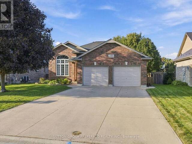 20 TURNBERRY DRIVE Thames Centre Ontario, N0L 1G3 - 4 Bedrooms Home For Sale