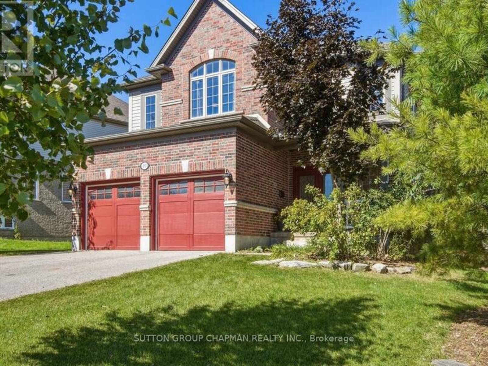 850 TEAKWOOD LANE, London, Ontario N6H 0E5