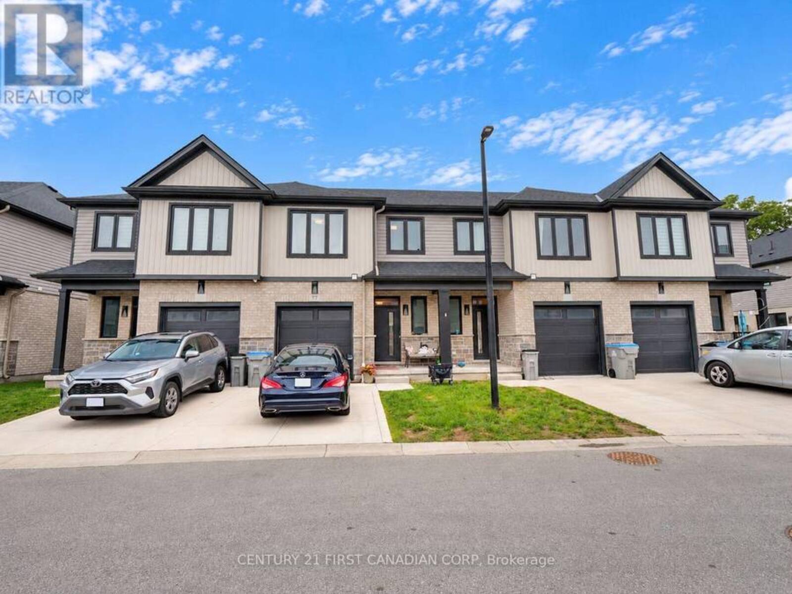 77 - 601 LIONS PARK DRIVE, Mount Brydges, Ontario N0L 1W0