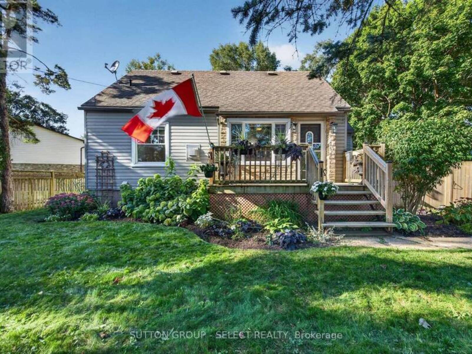 2010 TRAFALGAR STREET, London, Ontario N5V 1V5