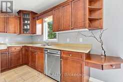 281 CHAMBERS AVENUE | London Ontario | Slide Image Eight