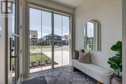 54 ROYAL CRESCENT | Talbotville Ontario | Slide Image Three