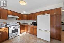 3 FIELDSTONE CRESCENT N | Komoka Ontario | Slide Image Nine