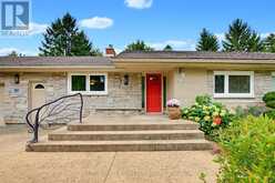 61 DALEVIEW CRESCENT | London Ontario | Slide Image Three
