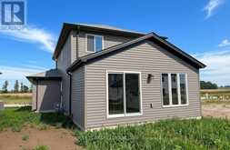 5 POSTMA CRESCENT | North Middlesex Ontario | Slide Image Thirty-one