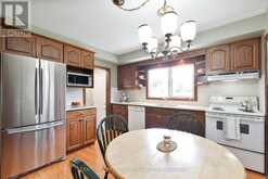 135 DOWNING CRESCENT | London Ontario | Slide Image Nineteen
