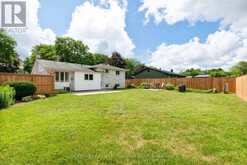 135 DOWNING CRESCENT | London Ontario | Slide Image Thirty-eight